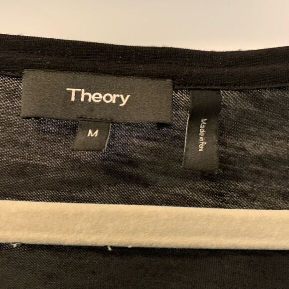 Theory Women’s V-Neck Tee Shirt Size Medium - Picture 3 of 4